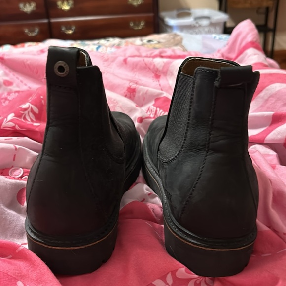 Birkenstock pull on boot size 39E (wide width). - Picture 3 of 6